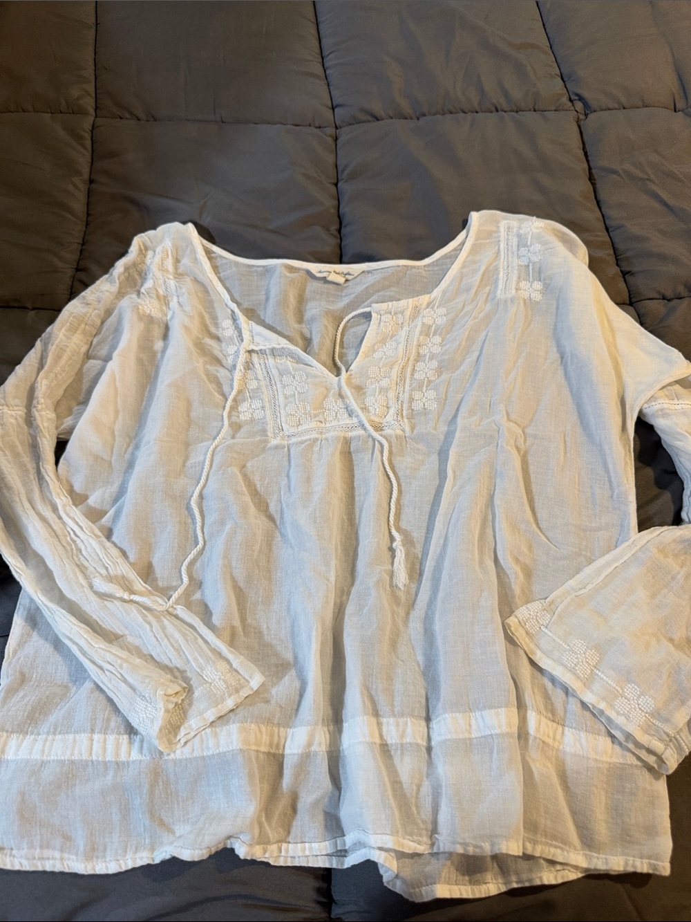 American Eagle Outfitters white Embroidered Peasant Tunic